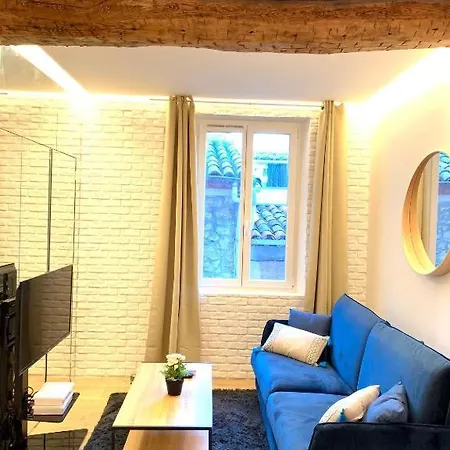 New - Ou Vieil * Antibes