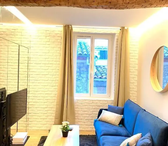 New - Ou Vieil * Antibes